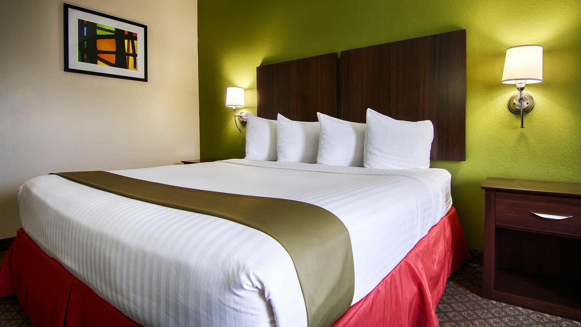 Best Western Rayne Inn Kültér fotó